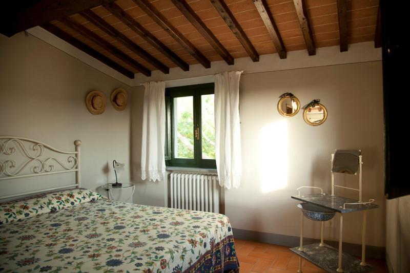 צ'רטו גואידי Agriturismo La Colombaia מראה חיצוני תמונה