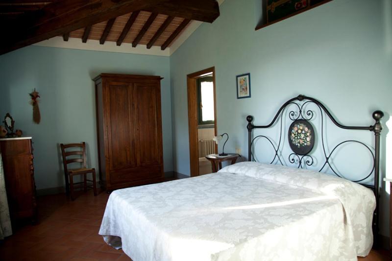 צ'רטו גואידי Agriturismo La Colombaia מראה חיצוני תמונה